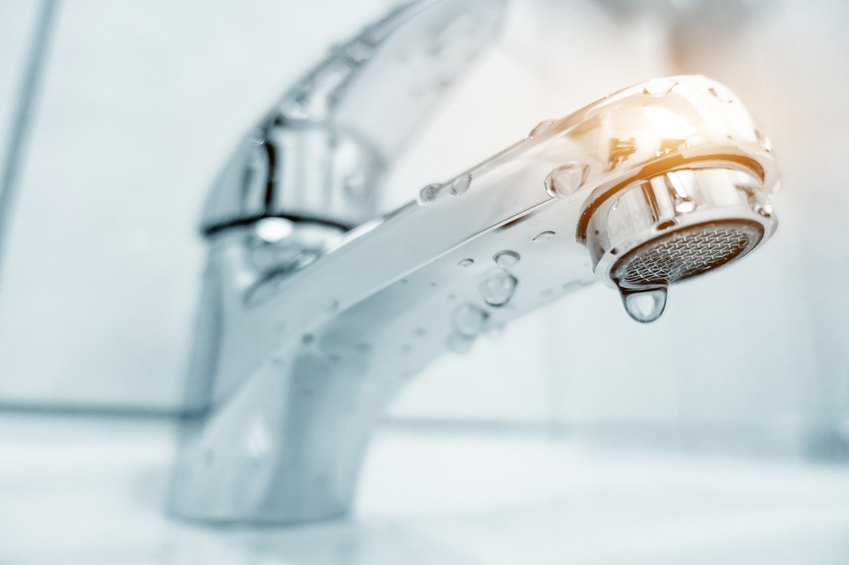 How Do I Clear An Airlock In My Pipes? Clearing Airlocks in Pipes How to Remove Airlocks